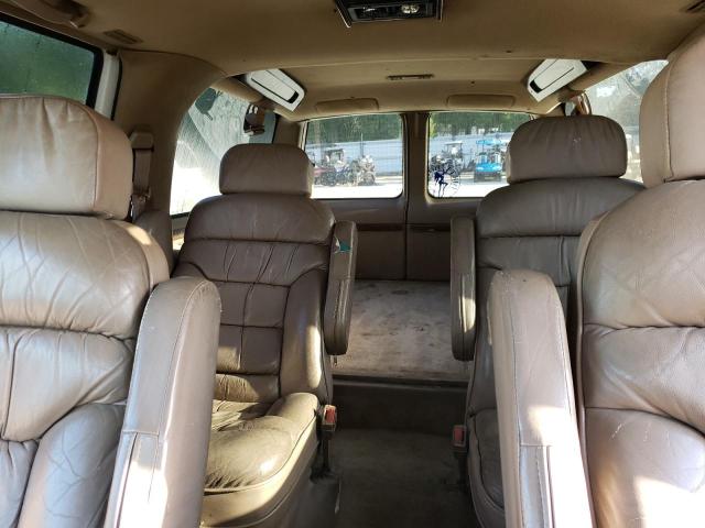 1995 GMC Suburban K1500 VIN: 1GDFK16K8SJ713904 Lot: 49668874