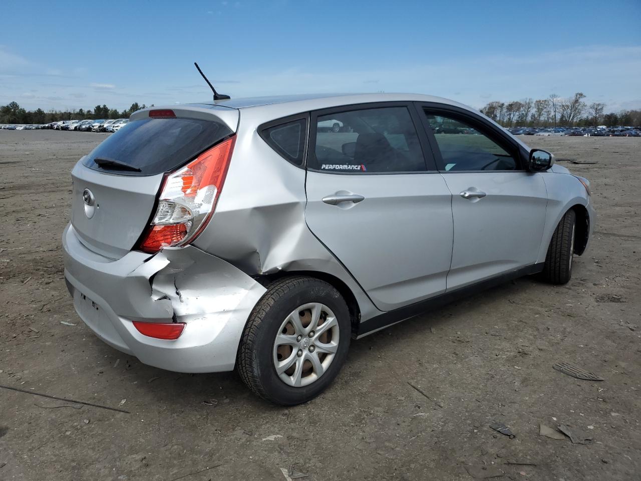 KMHCT5AE2CU007357 2012 Hyundai Accent Gls