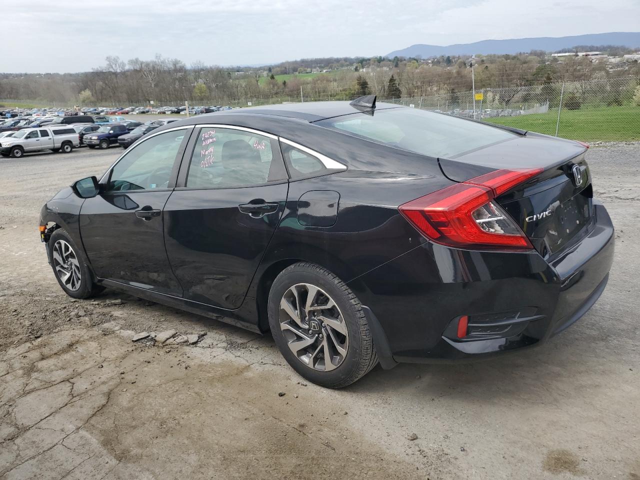 2HGFC2F70HH510472 2017 Honda Civic Ex