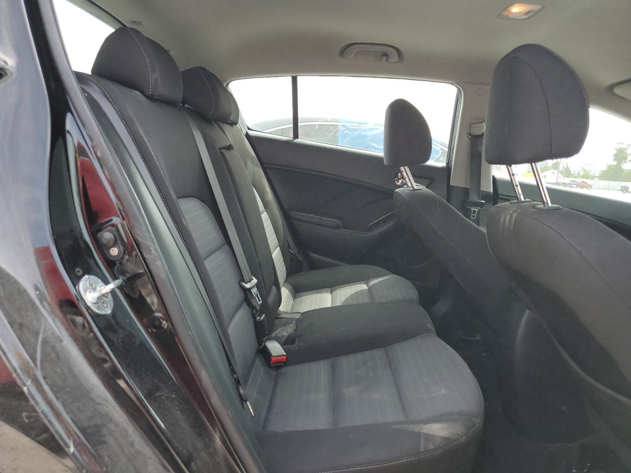 KNAFK5A80G5526127 2016 Kia Forte Lx