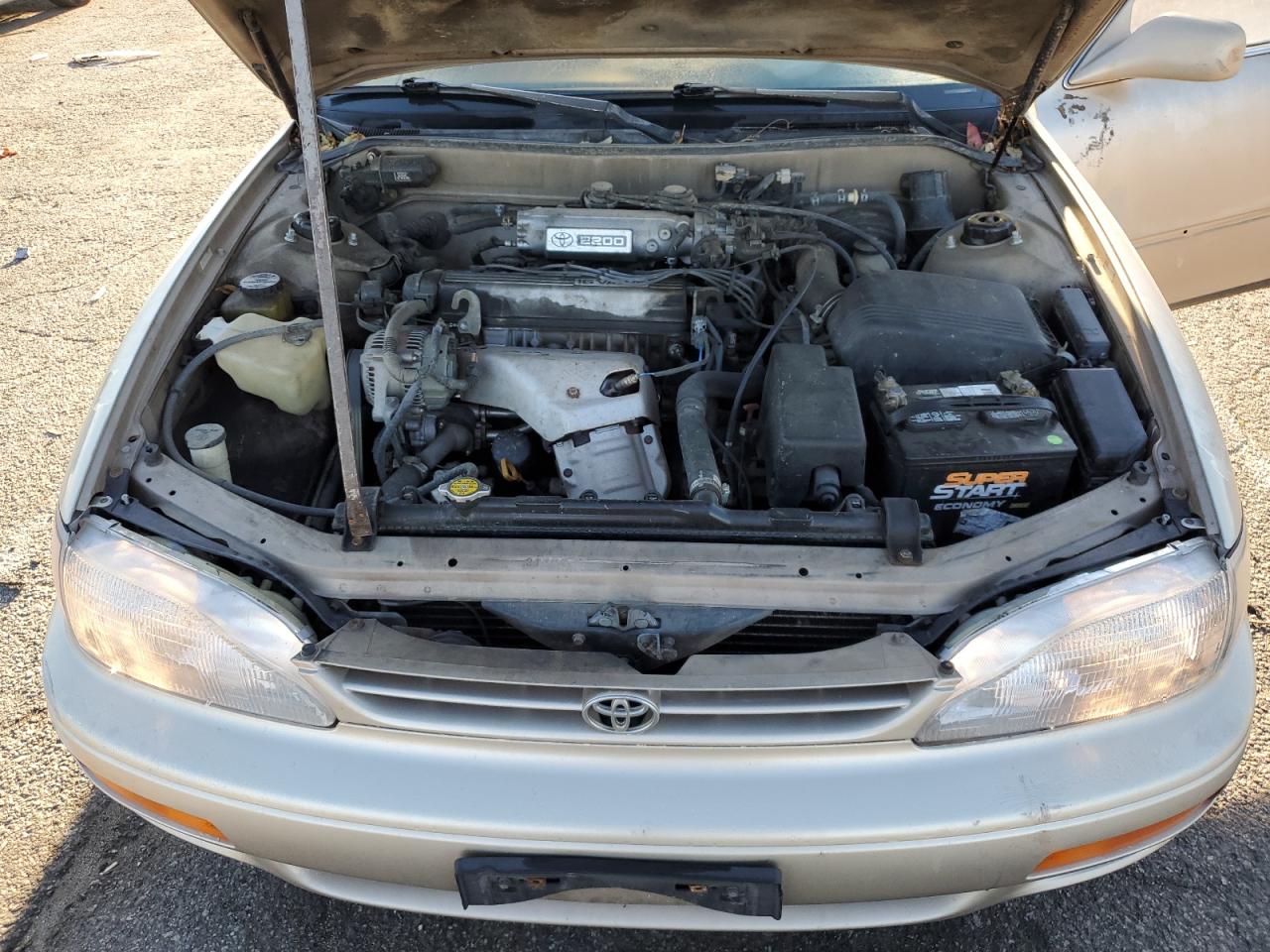 4T1BG12K1TU744997 1996 Toyota Camry Dx