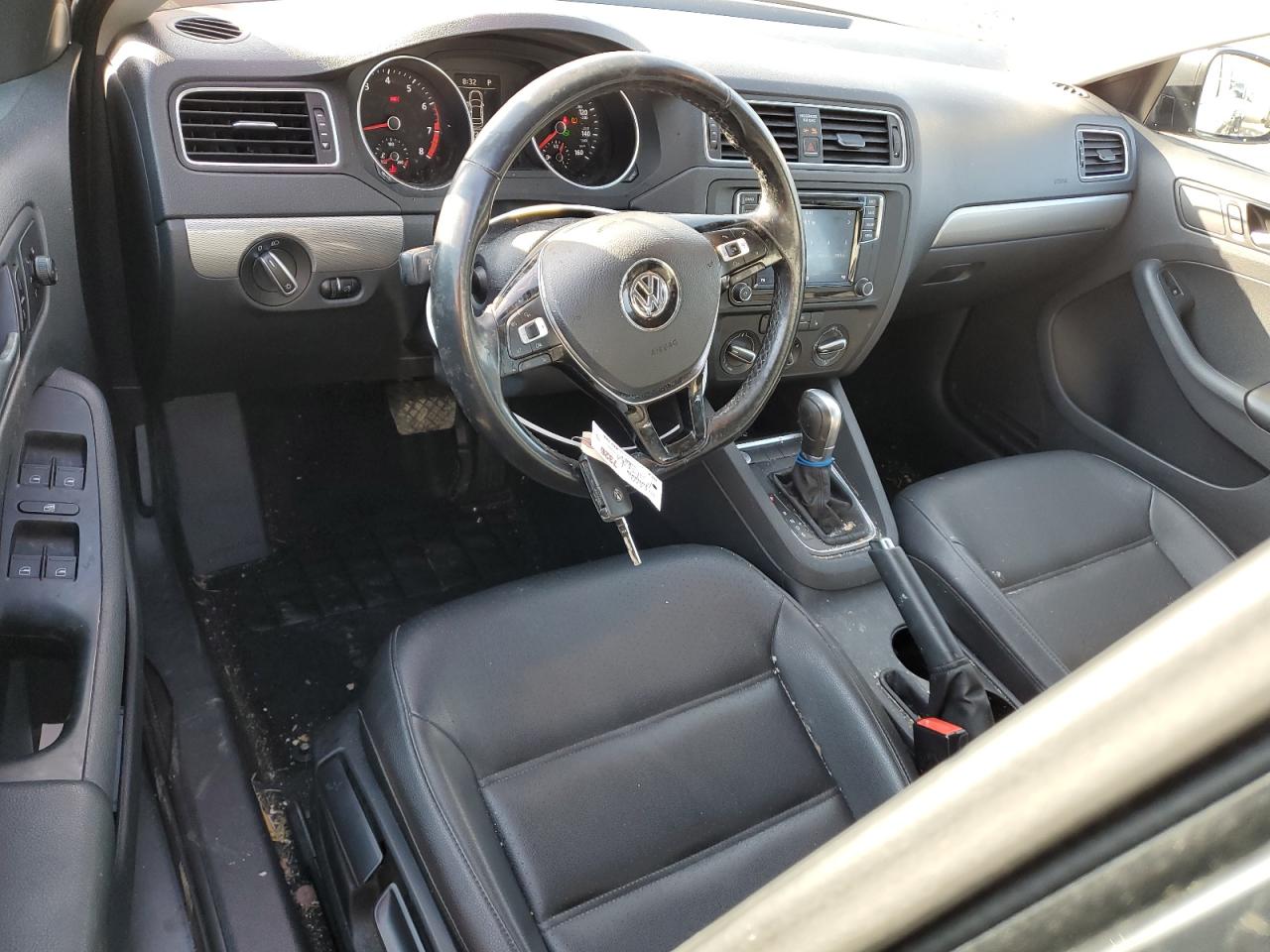 3VWDB7AJ9HM372986 2017 Volkswagen Jetta Se