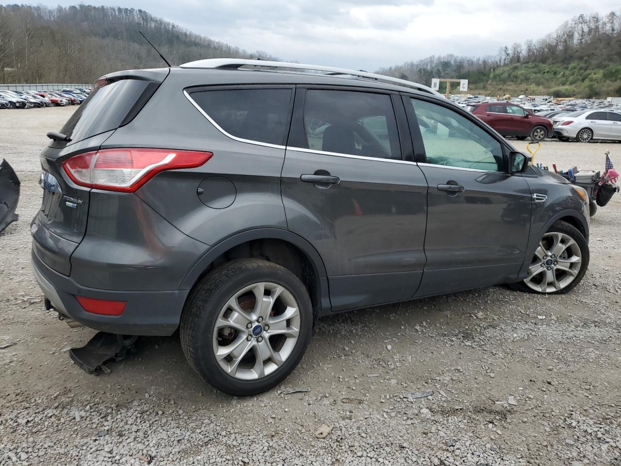 1FMCU9J98FUB16806 2015 Ford Escape Titanium