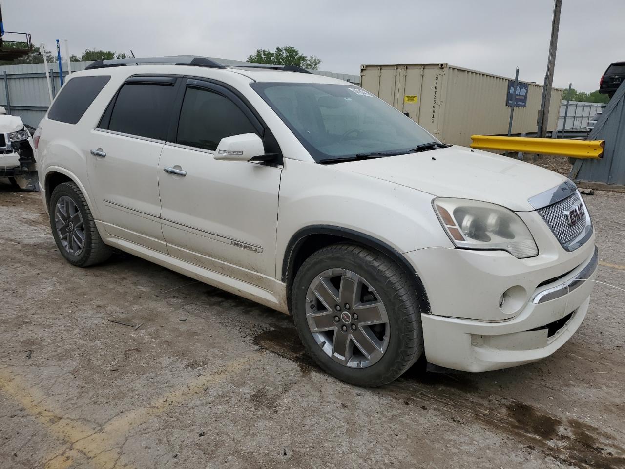 1GKKVTED1BJ359429 2011 GMC Acadia Denali
