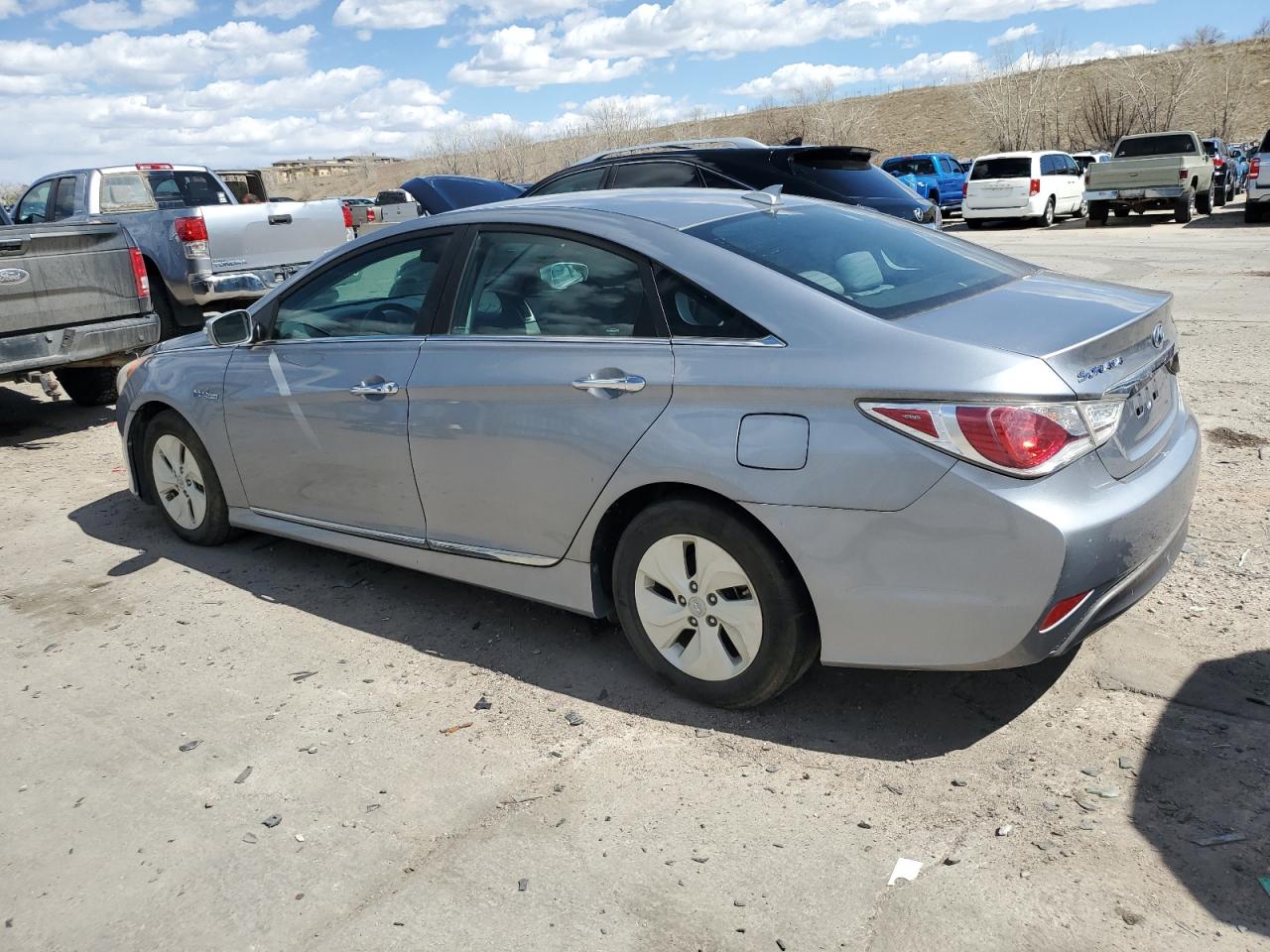 2015 Hyundai Sonata Hybrid vin: KMHEC4A49FA134414