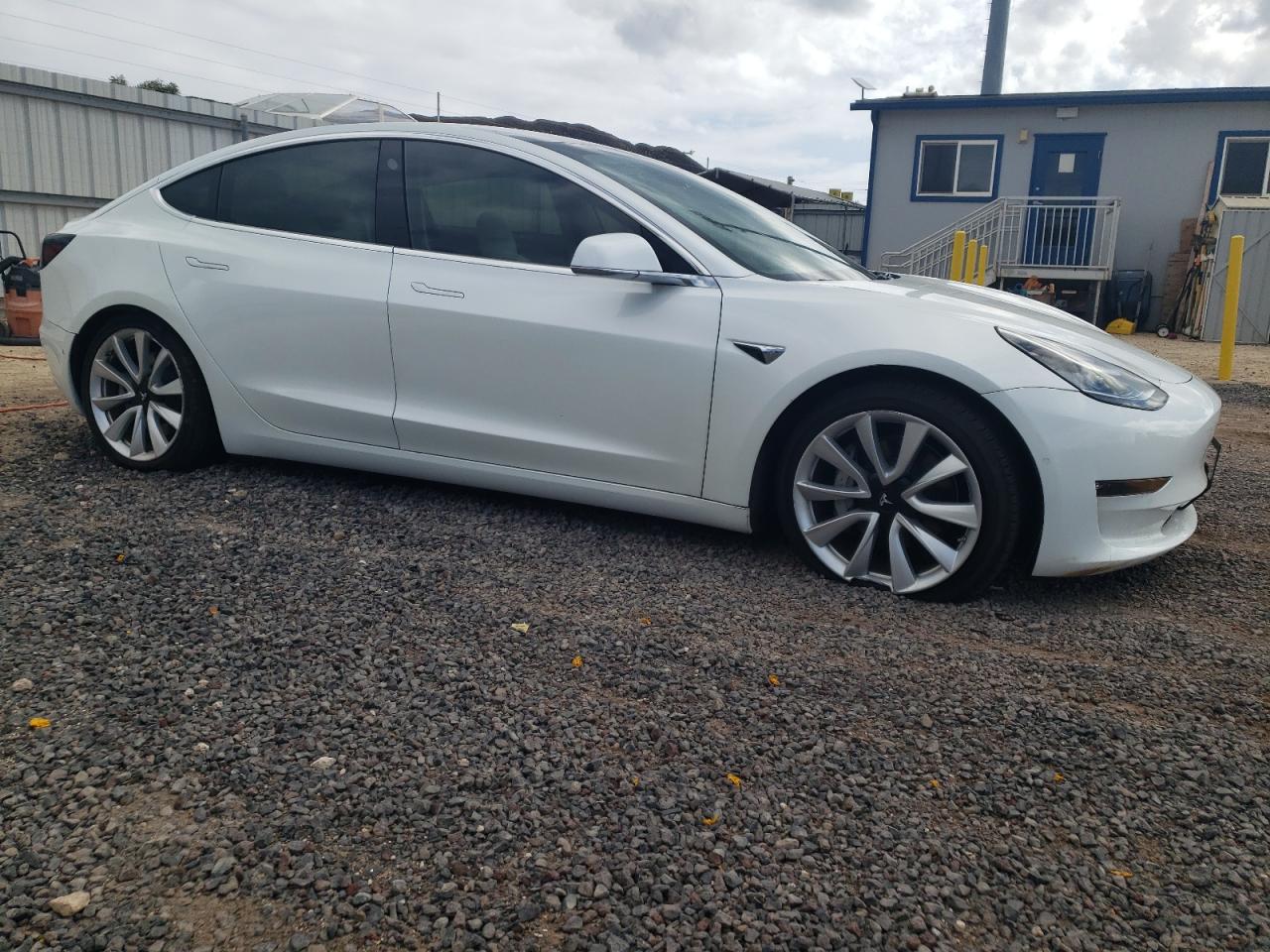 5YJ3E1EA9KF332853 2019 Tesla Model 3