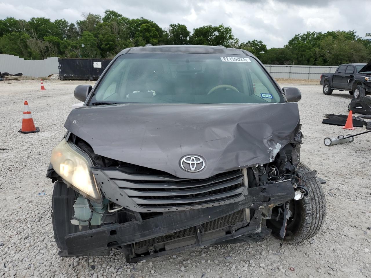 5TDYK3DC5CS180600 2012 Toyota Sienna Xle