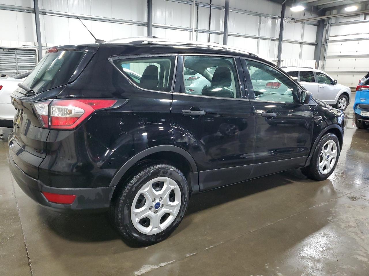 2017 Ford Escape S vin: 1FMCU0F72HUB80670