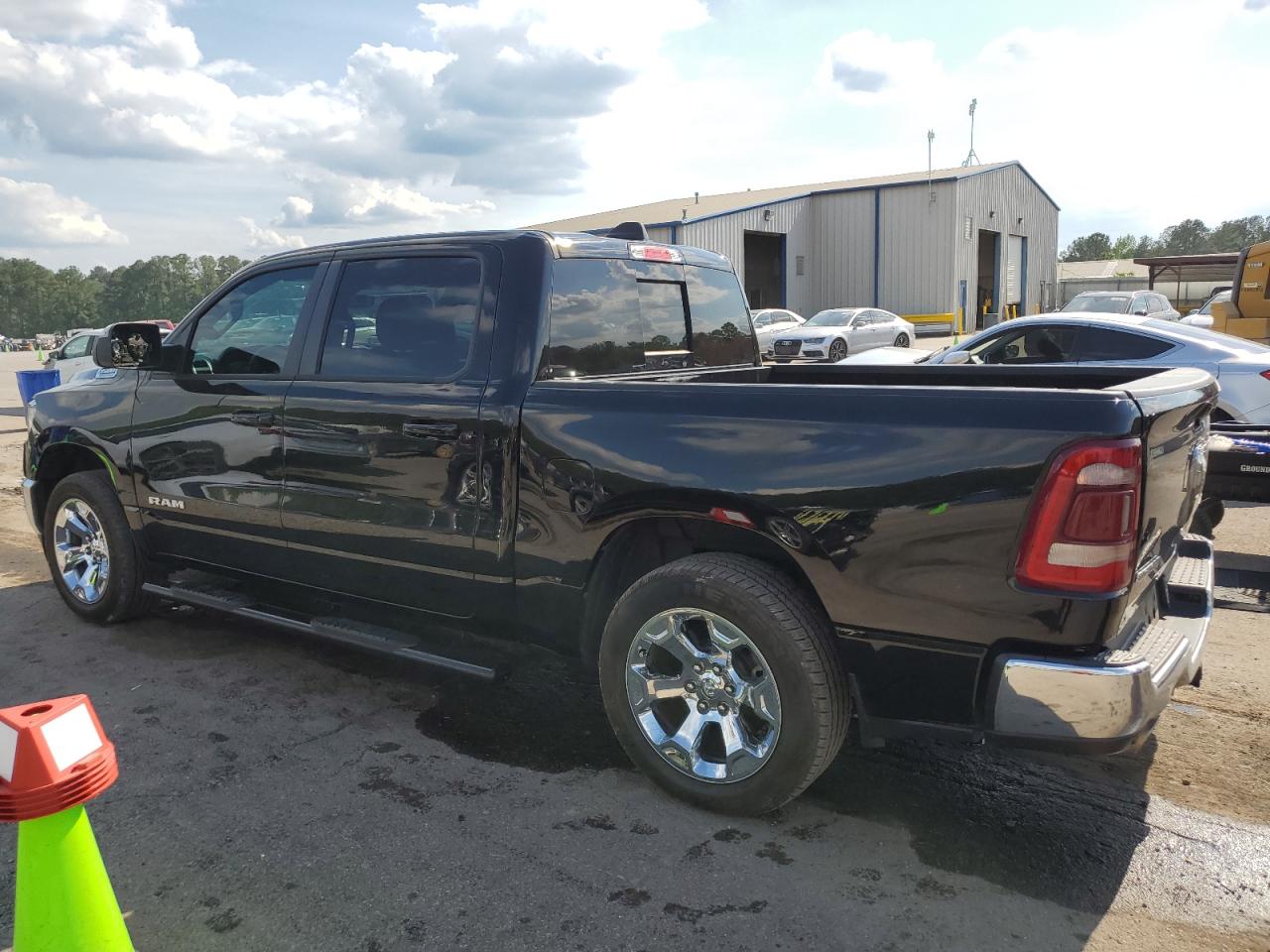 2022 Ram 1500 Big Horn/Lone Star vin: 1C6SRFFT2NN375747