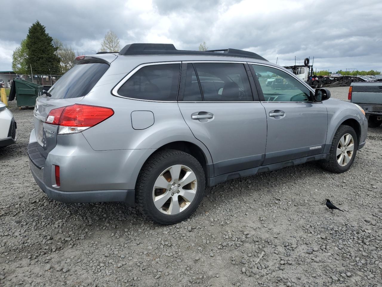 4S4BRBLC8A3341979 2010 Subaru Outback 2.5I Limited