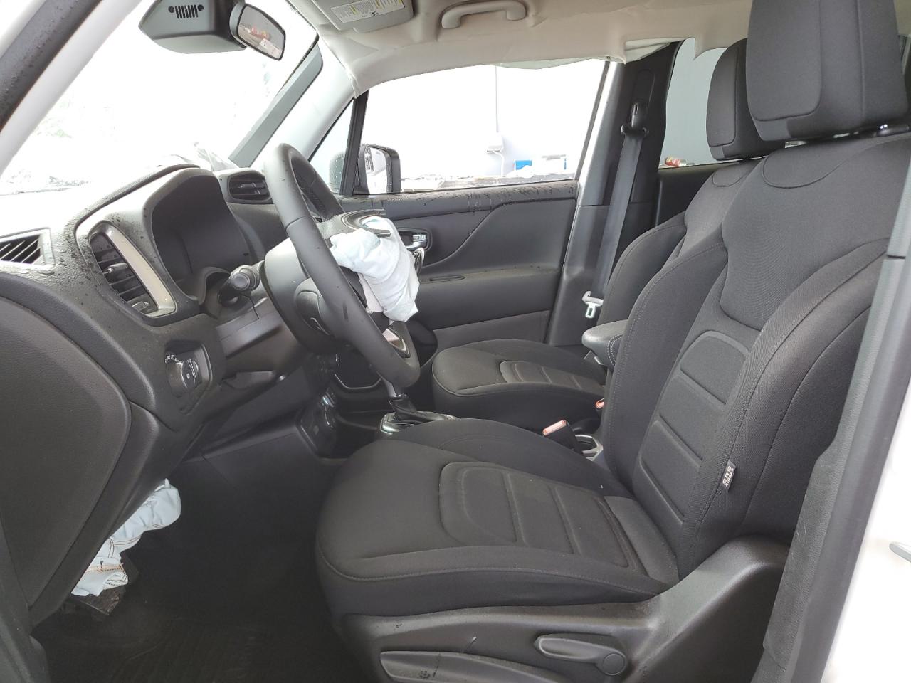 ZACNJDB19NPN66981 2022 Jeep Renegade Latitude