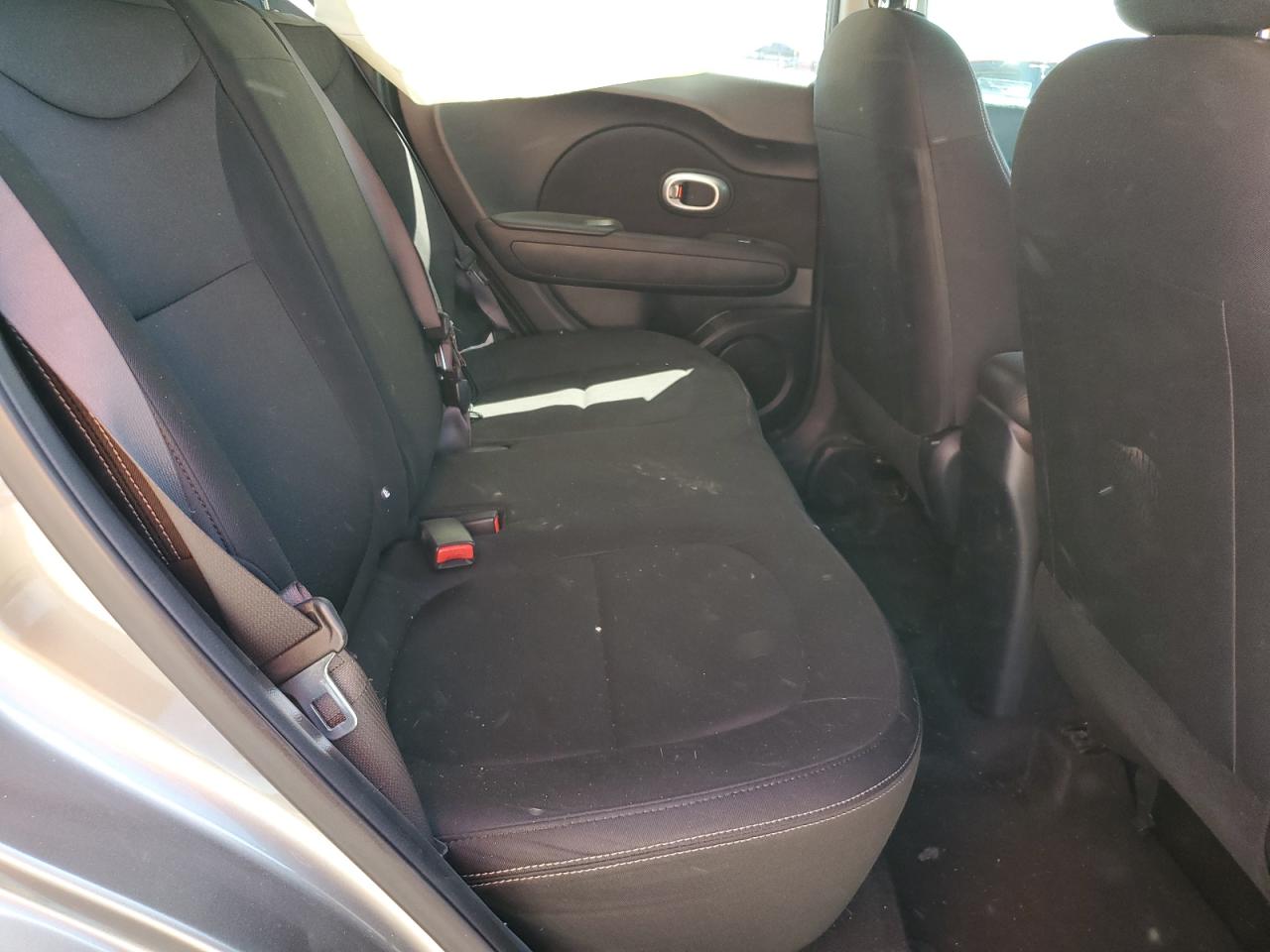 KNDJN2A23H7481902 2017 Kia Soul