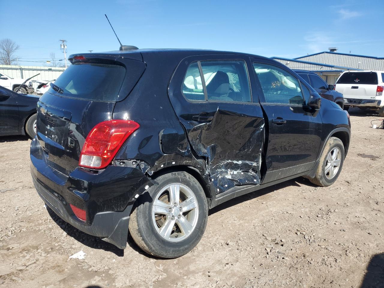 3GNCJNSB2LL122394 2020 Chevrolet Trax Ls