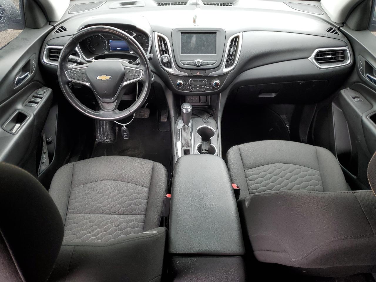 2GNAXJEV3K6242700 2019 Chevrolet Equinox Lt