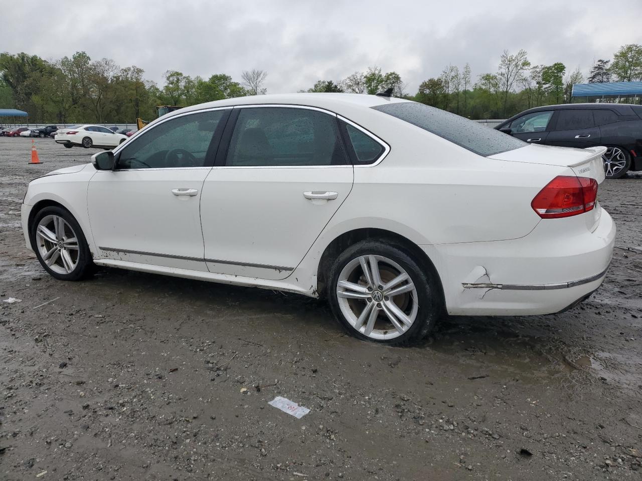 1VWBN7A30EC112019 2014 Volkswagen Passat Se