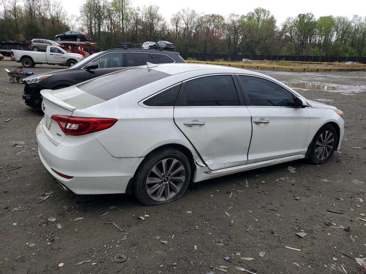 2015 Hyundai Sonata Sport vin: 5NPE34AF4FH192915