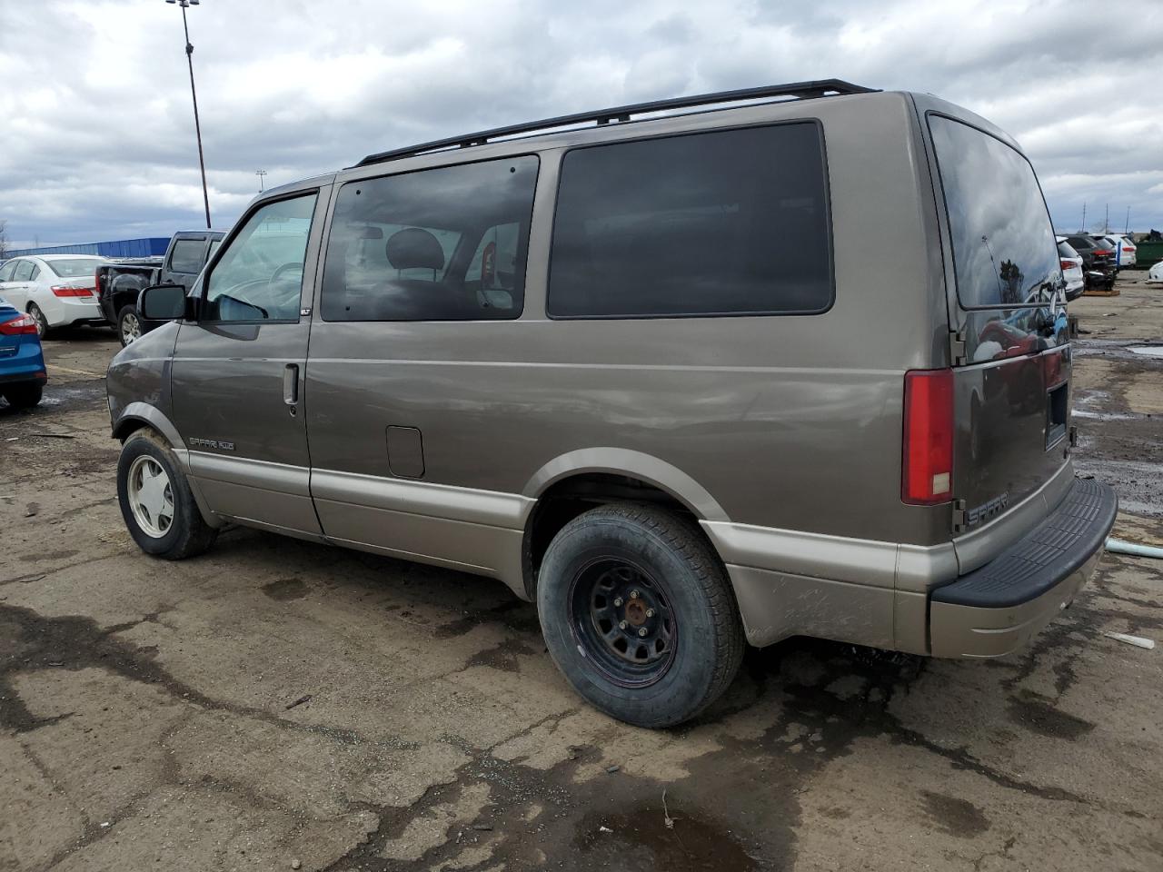 1GKEL19X72B514619 2002 GMC Safari Xt