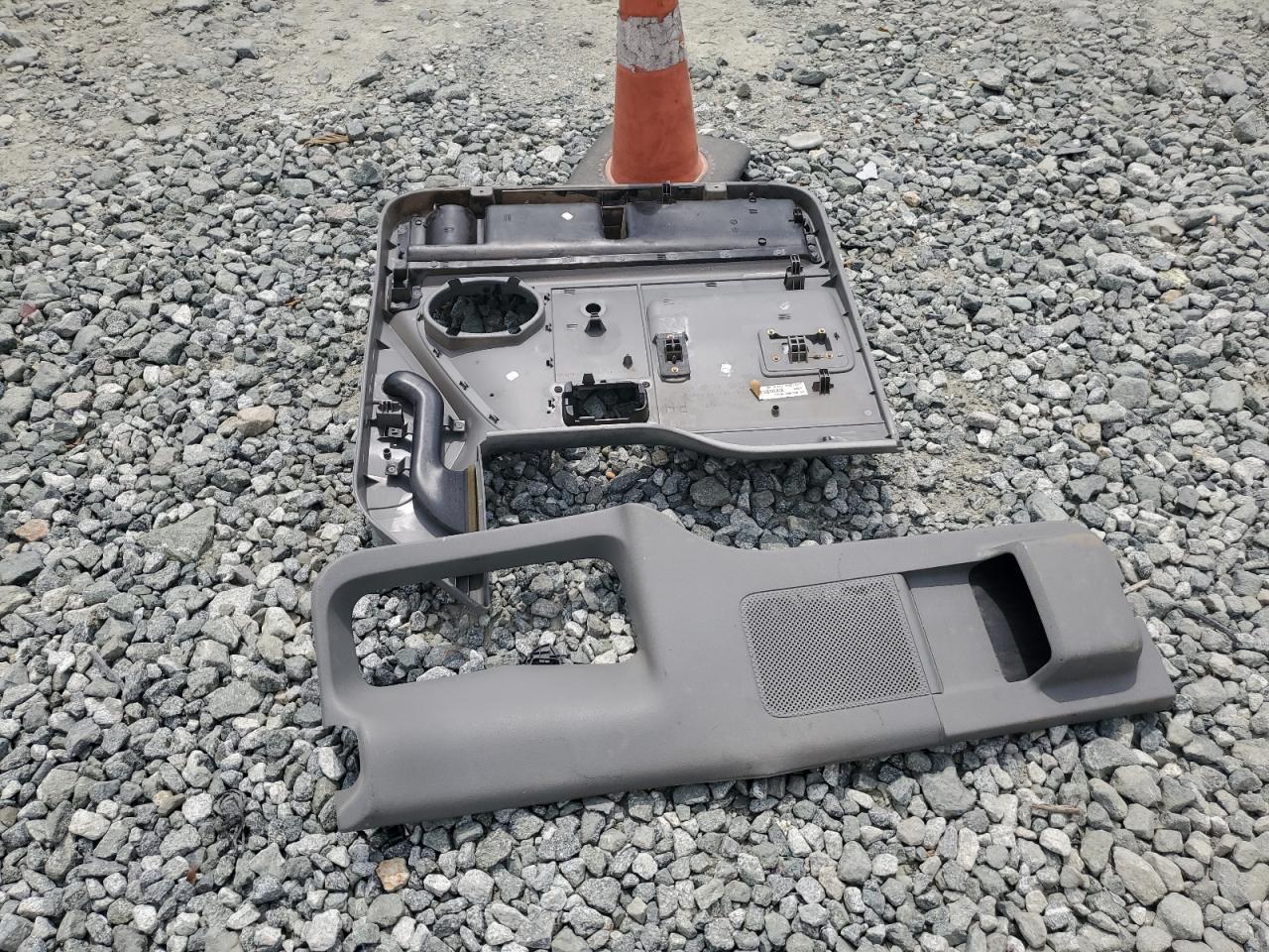 1FTRF12225NB11928 2005 Ford F150