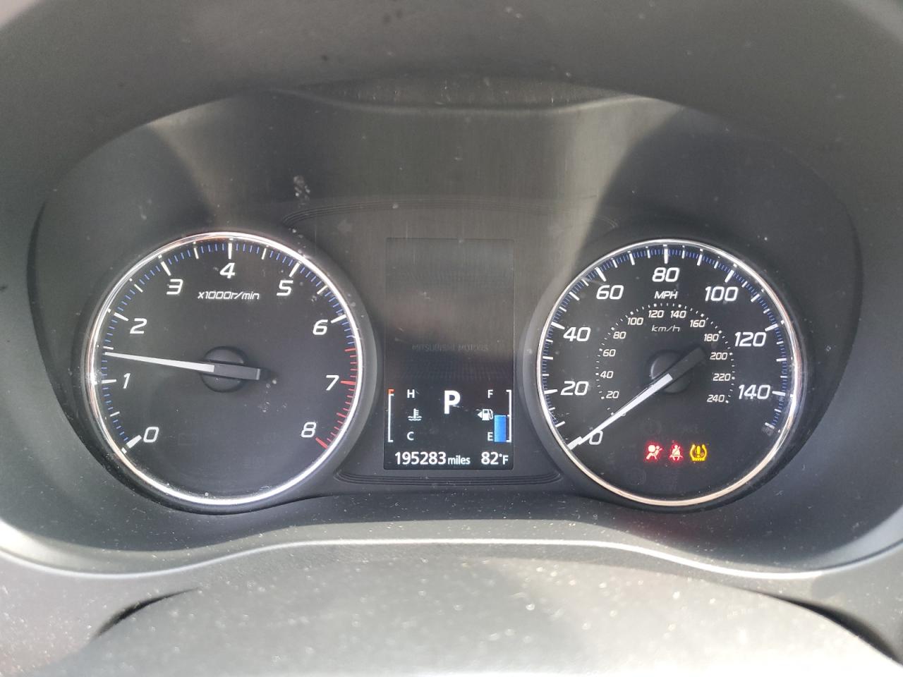 JA4AD3A32KZ034047 2019 Mitsubishi Outlander Se