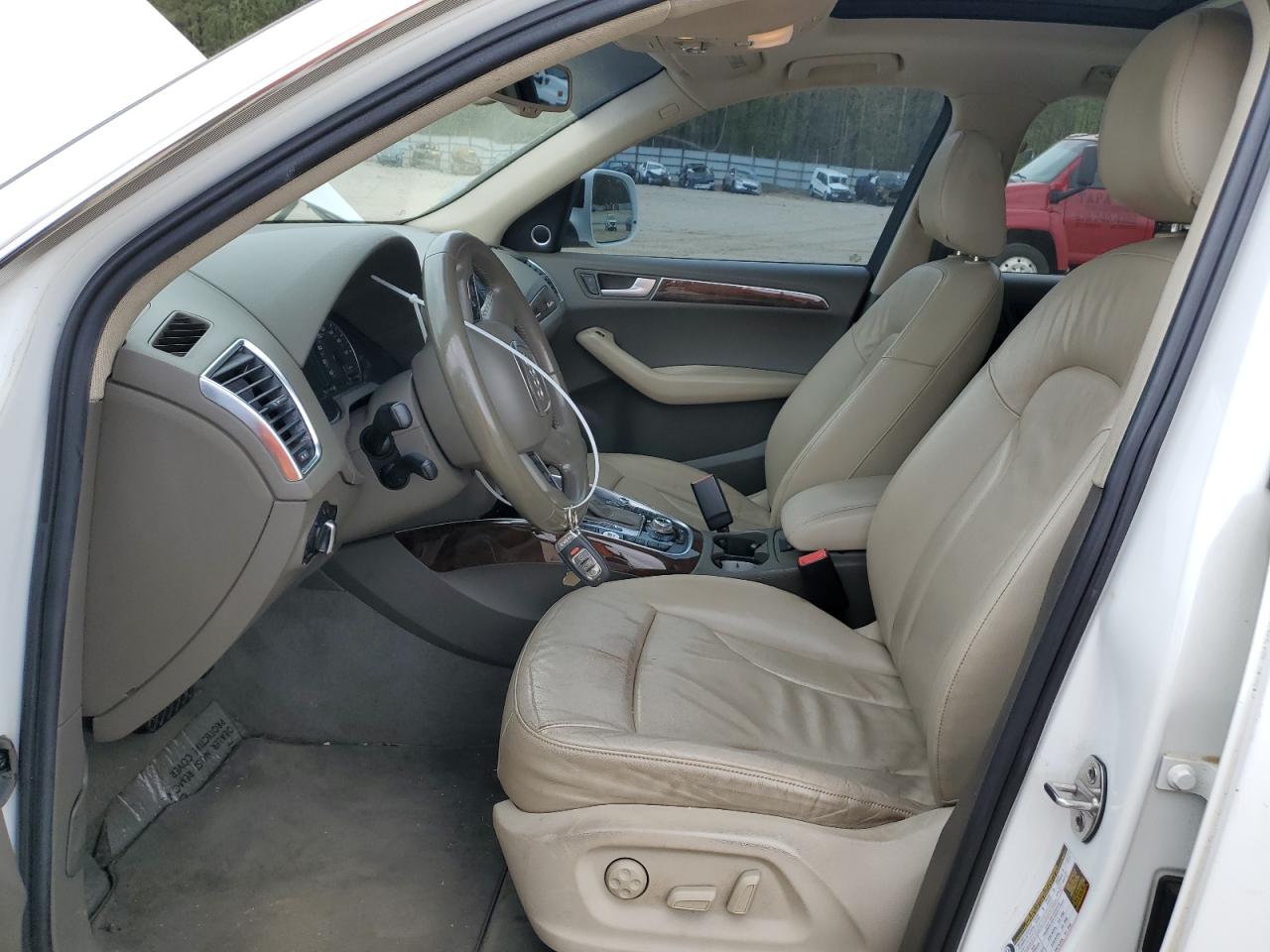 WA1VKAFP7AA031875 2010 Audi Q5 Prestige