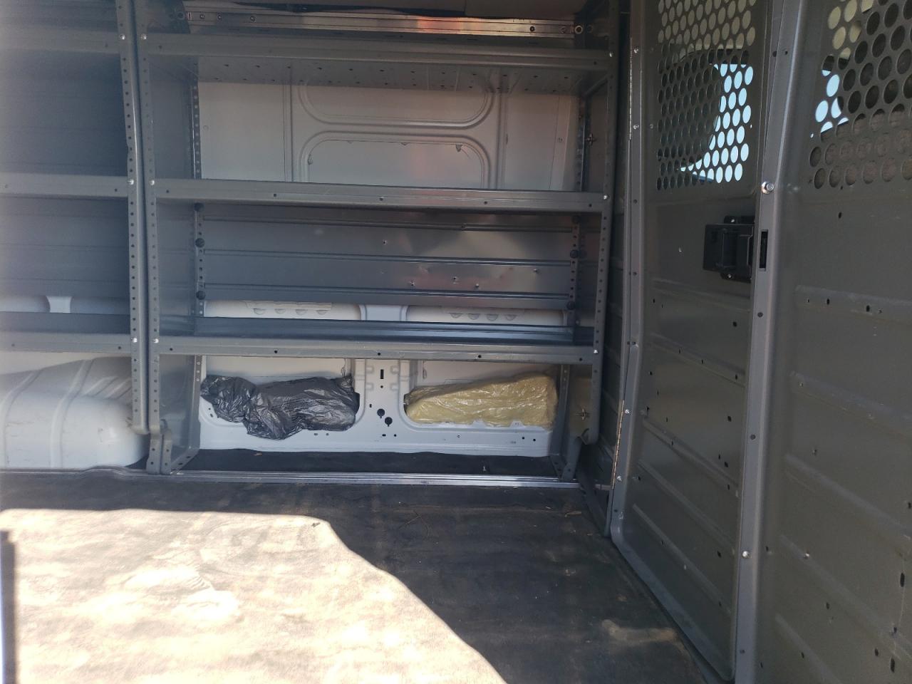 NISSAN NV1500 1500 S