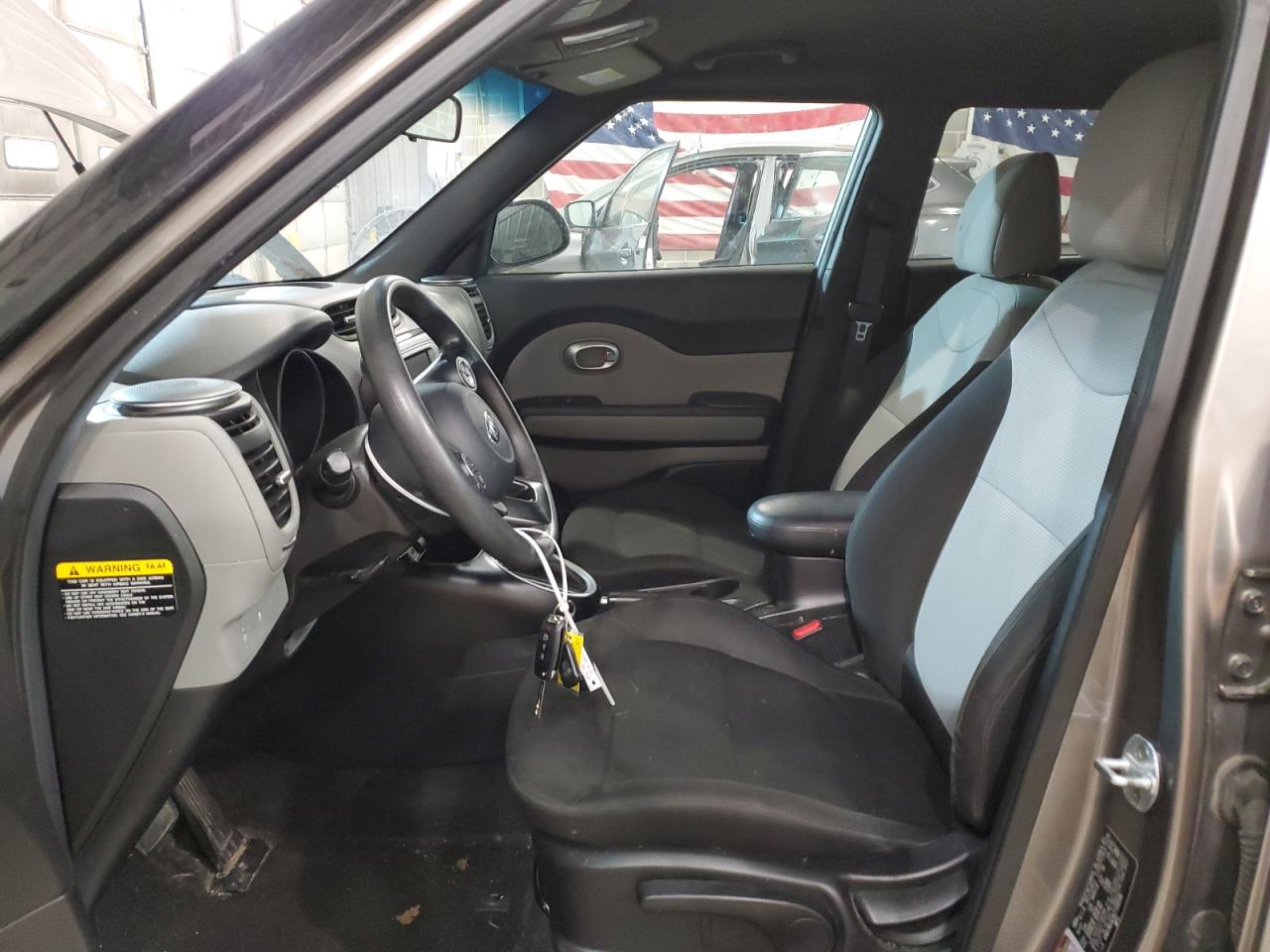 KNDJN2A28J7583136 2018 Kia Soul