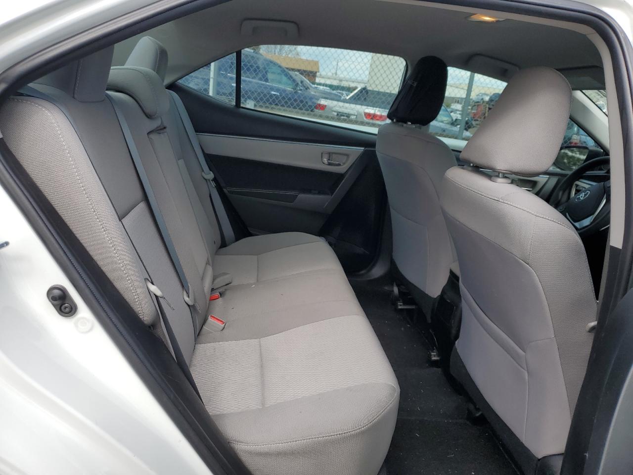 5YFBPRHE4FP189629 2015 Toyota Corolla Eco