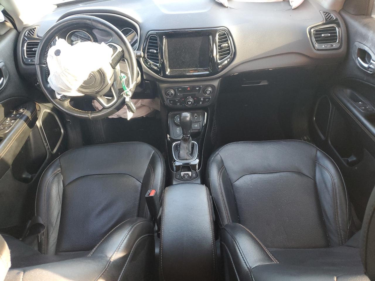 3C4NJDCB8LT156673 2020 Jeep Compass Limited