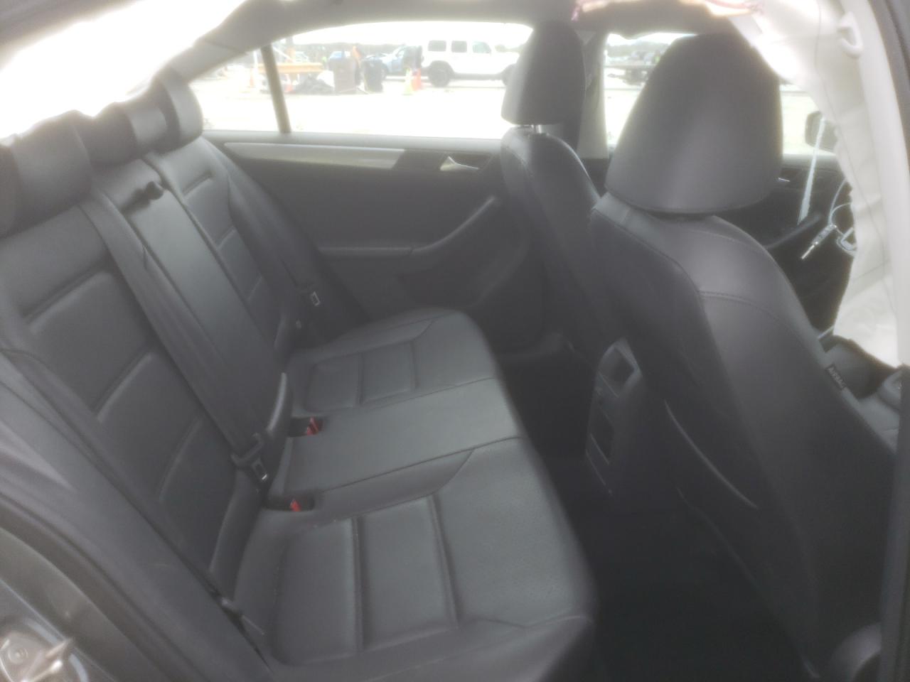 3VWDB7AJ4HM306796 2017 Volkswagen Jetta Se