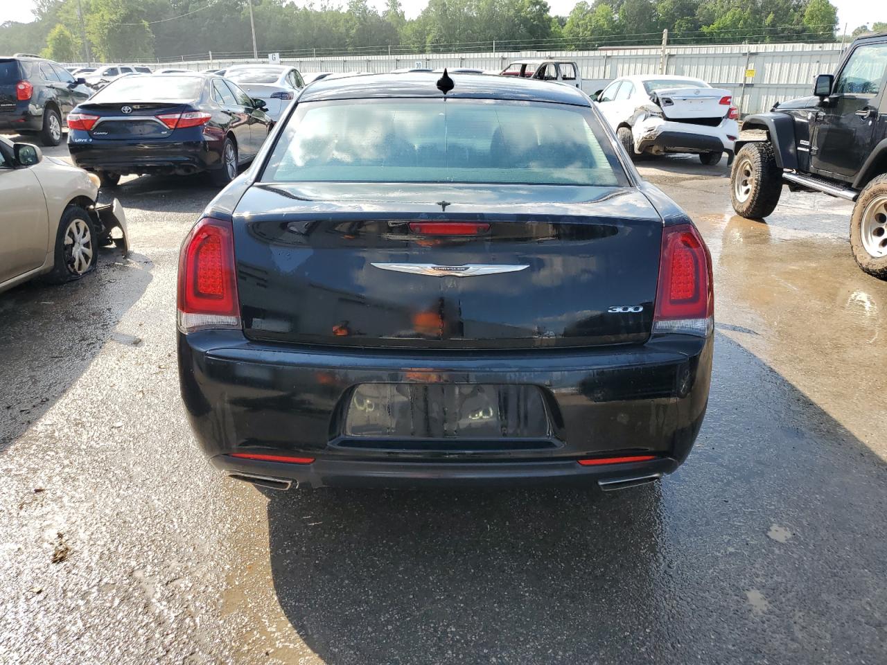 2C3CCAAGXKH609959 2019 Chrysler 300 Touring