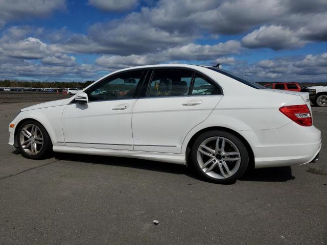 VIN WDDGF8AB1DR261043 2013 Mercedes-Benz C-Class, 3... no.2