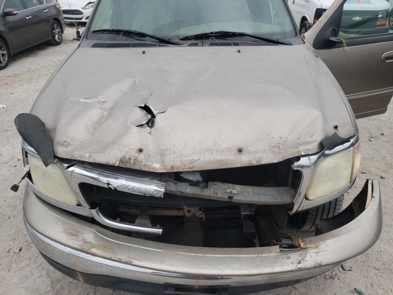 1FMRU15W11LA50576 2001 Ford Expedition Xlt