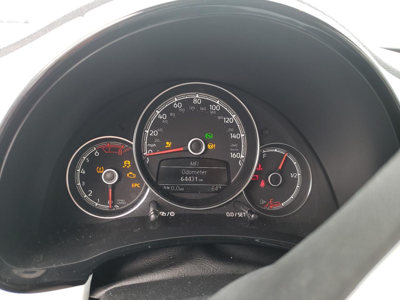3vwf17at5hm619269 3VWF17AT5HM619269 2017 Volkswagen Beetle 1.8T