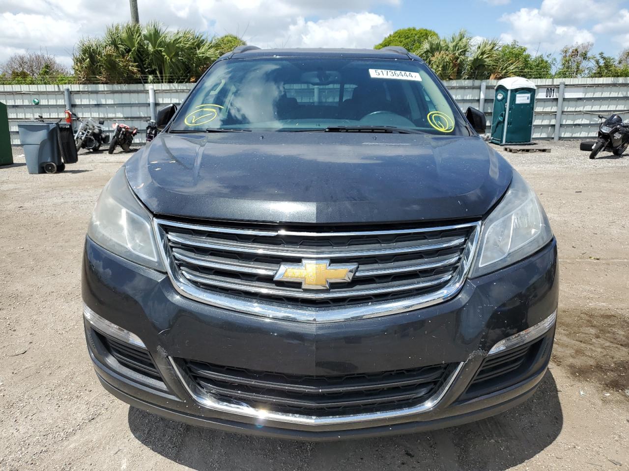 1GNKRHKD2FJ186714 2015 Chevrolet Traverse Lt