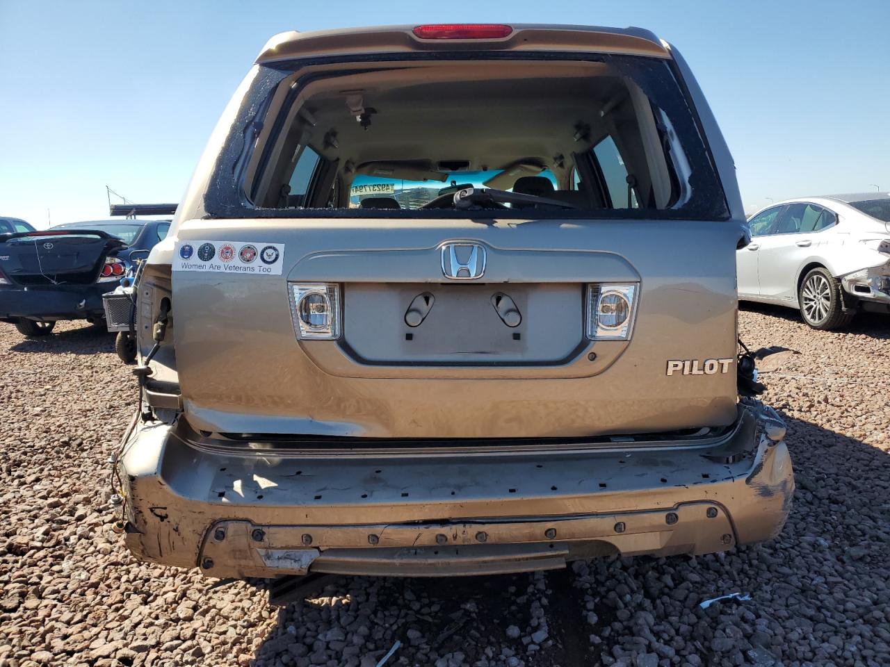 2HKYF18564H613188 2004 Honda Pilot Exl