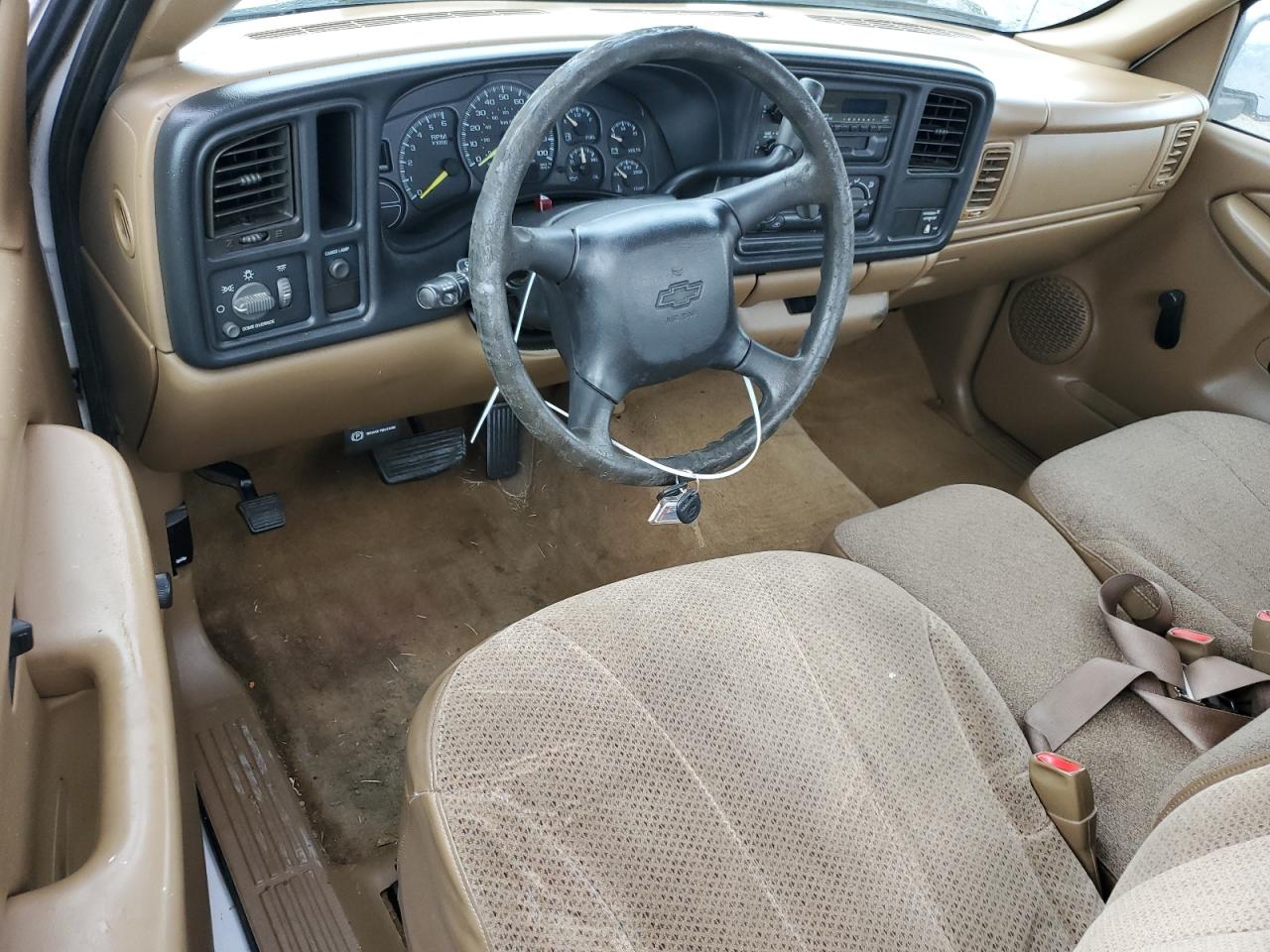 1GCEC14W1YZ202953 2000 Chevrolet Silverado C1500