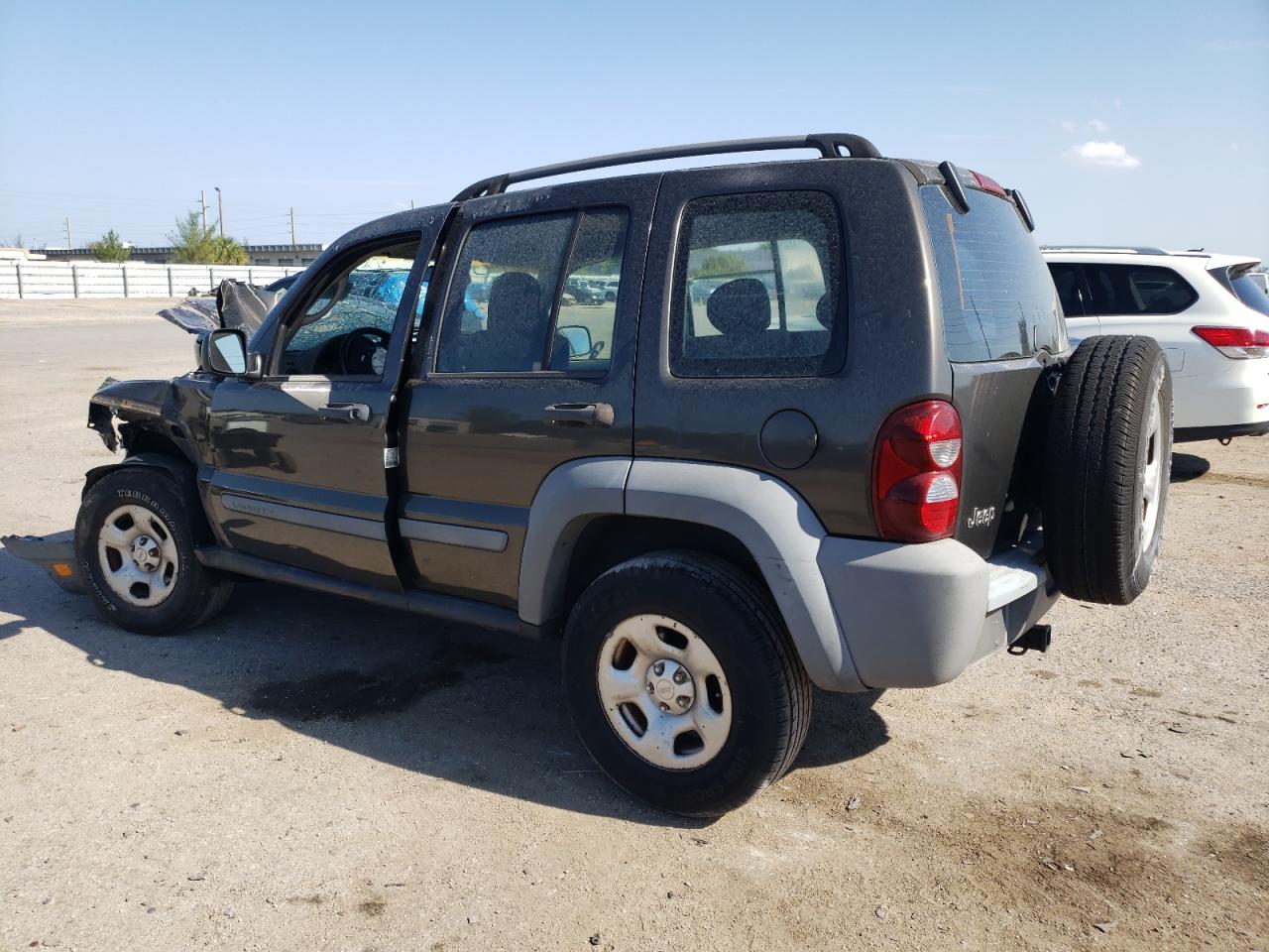 1J4GK48K65W665327 2005 Jeep Liberty Sport