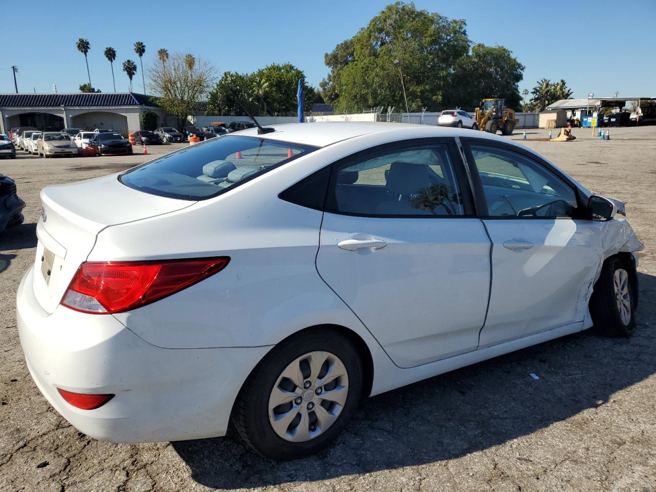 KMHCT4AE2HU232735 2017 Hyundai Accent Se