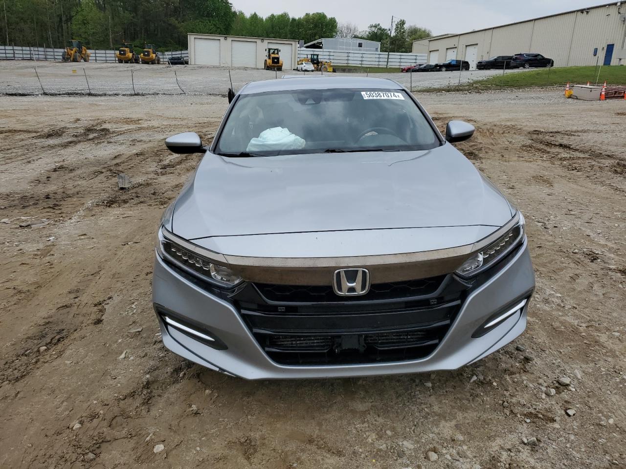 1HGCV1F31JA166160 2018 Honda Accord Sport