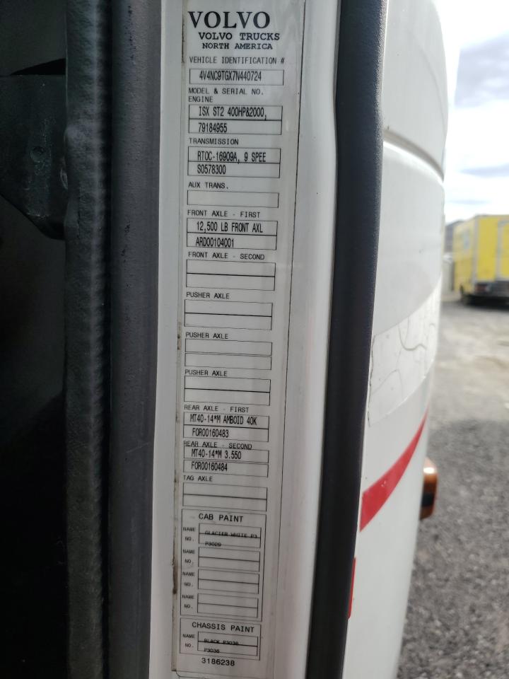 4V4NC9TGX7N440724 2007 Volvo Vn Vnl