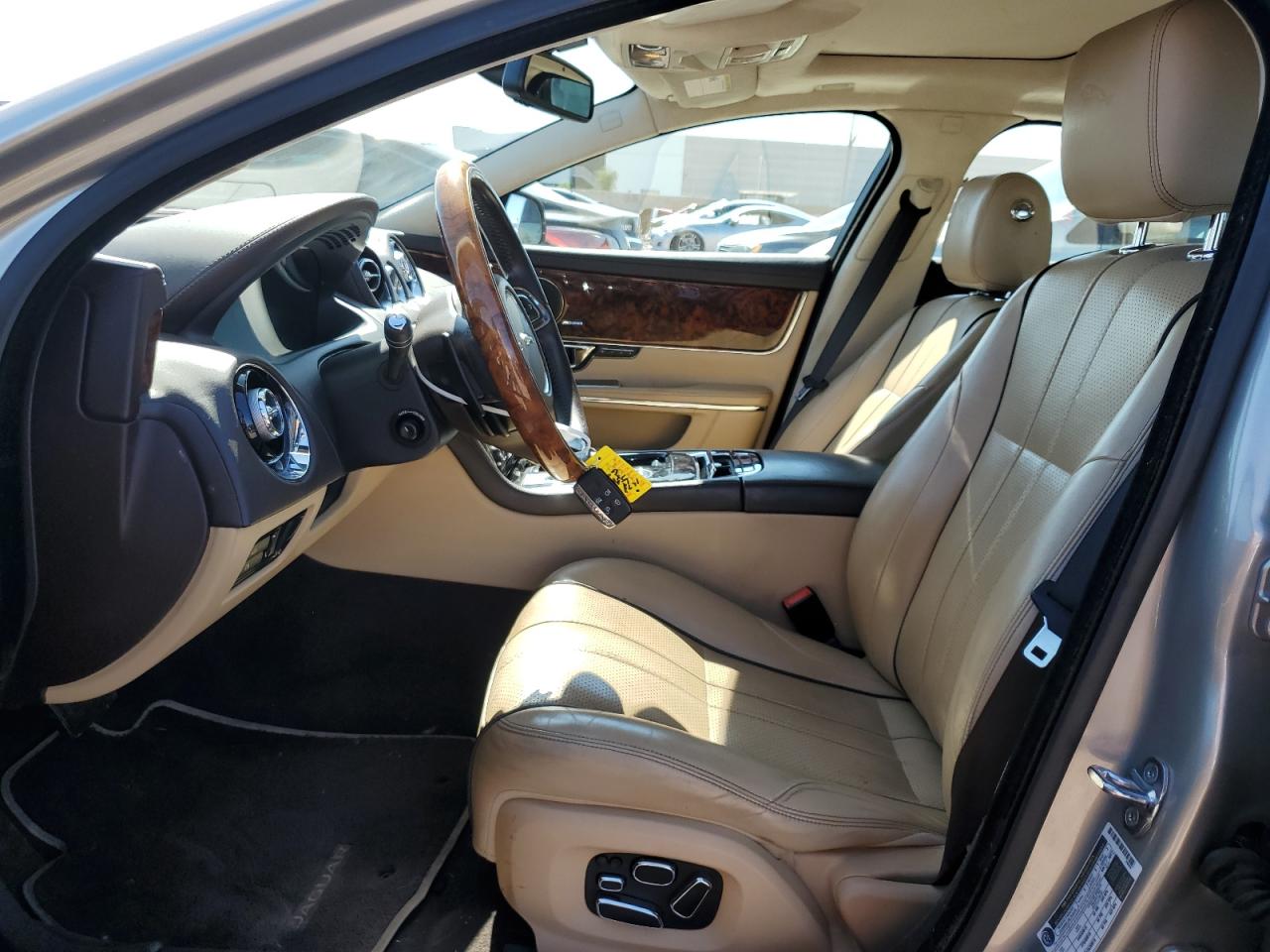 SAJWA1CZ4E8V63182 2014 Jaguar Xj