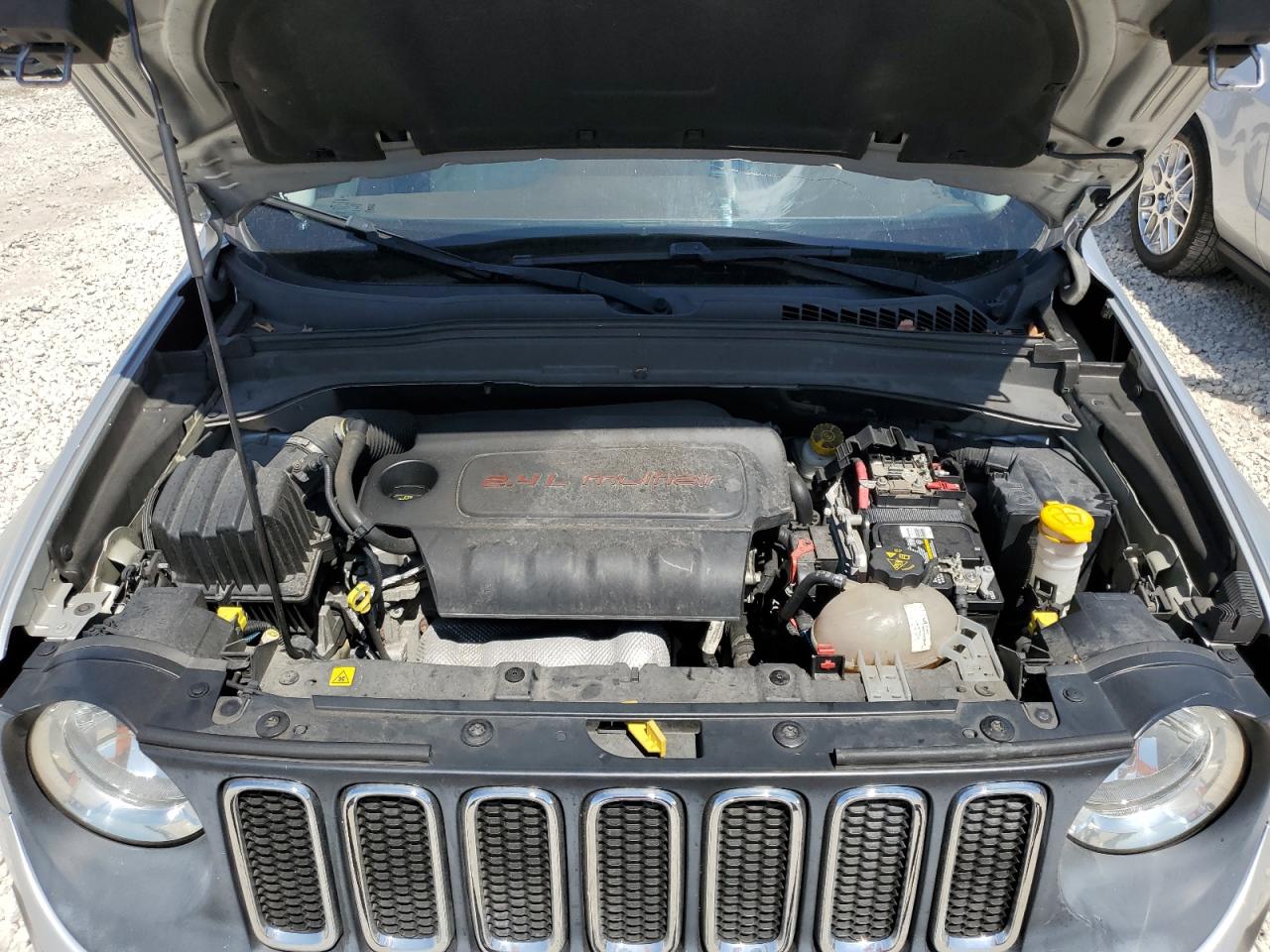 ZACCJABT2FPB86313 2015 Jeep Renegade Latitude