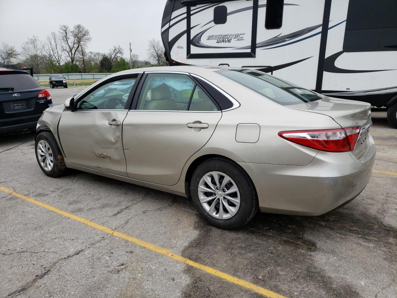 2015 Toyota Camry Le vin: 4T4BF1FK4FR471139