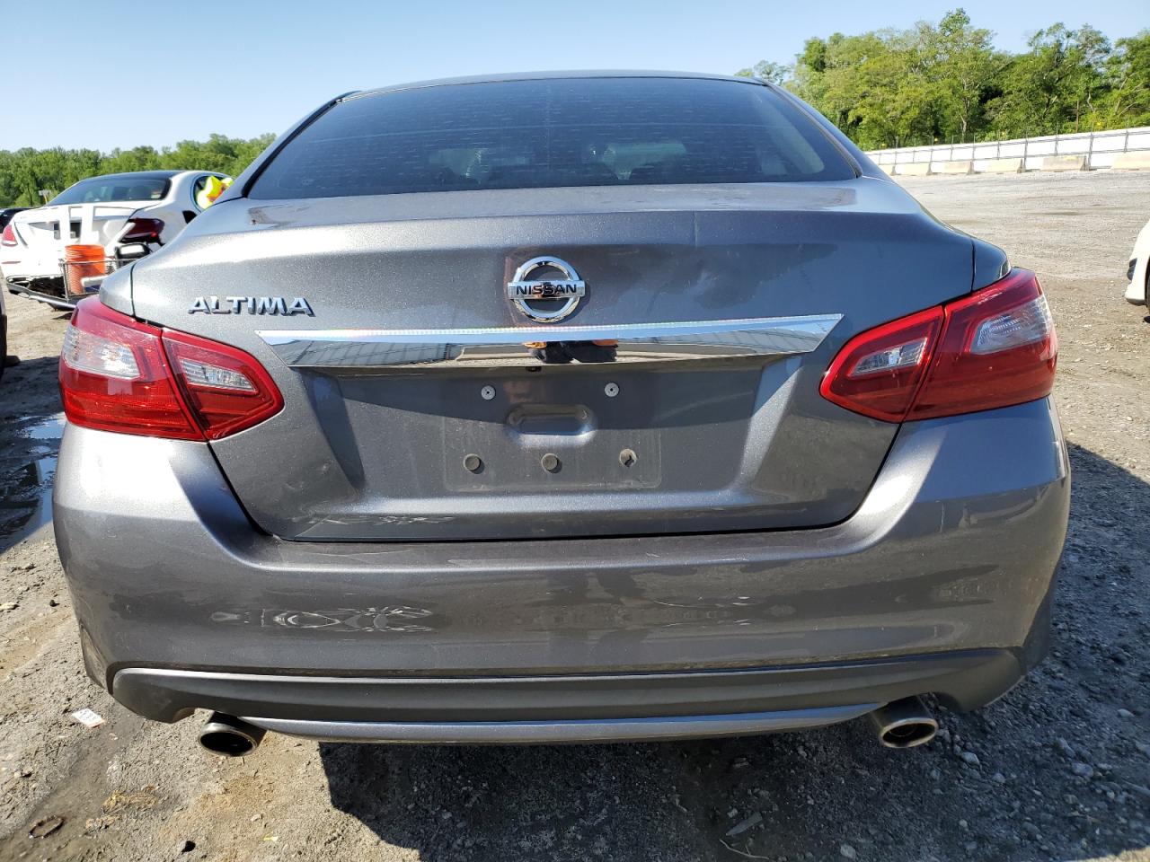 2018 Nissan Altima 2.5 vin: 1N4AL3AP1JC211495