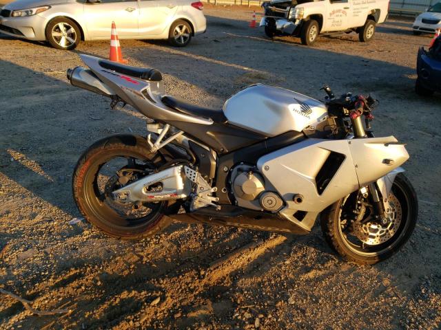 2005 HONDA CBR 600RR - JH2PC37005M209775