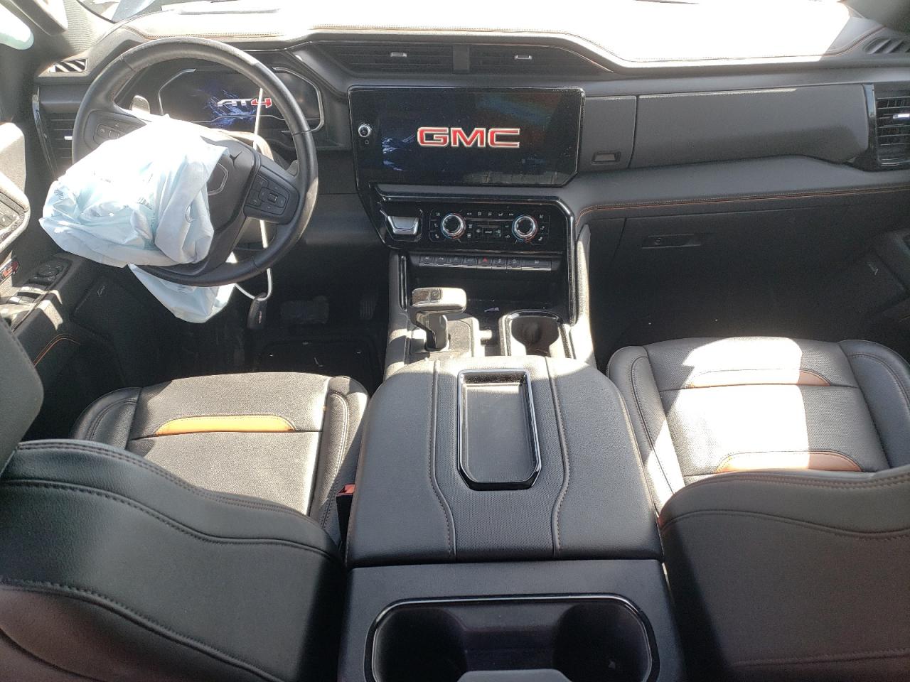 3GTUUEET9NG542156 2022 GMC Sierra K1500 At4