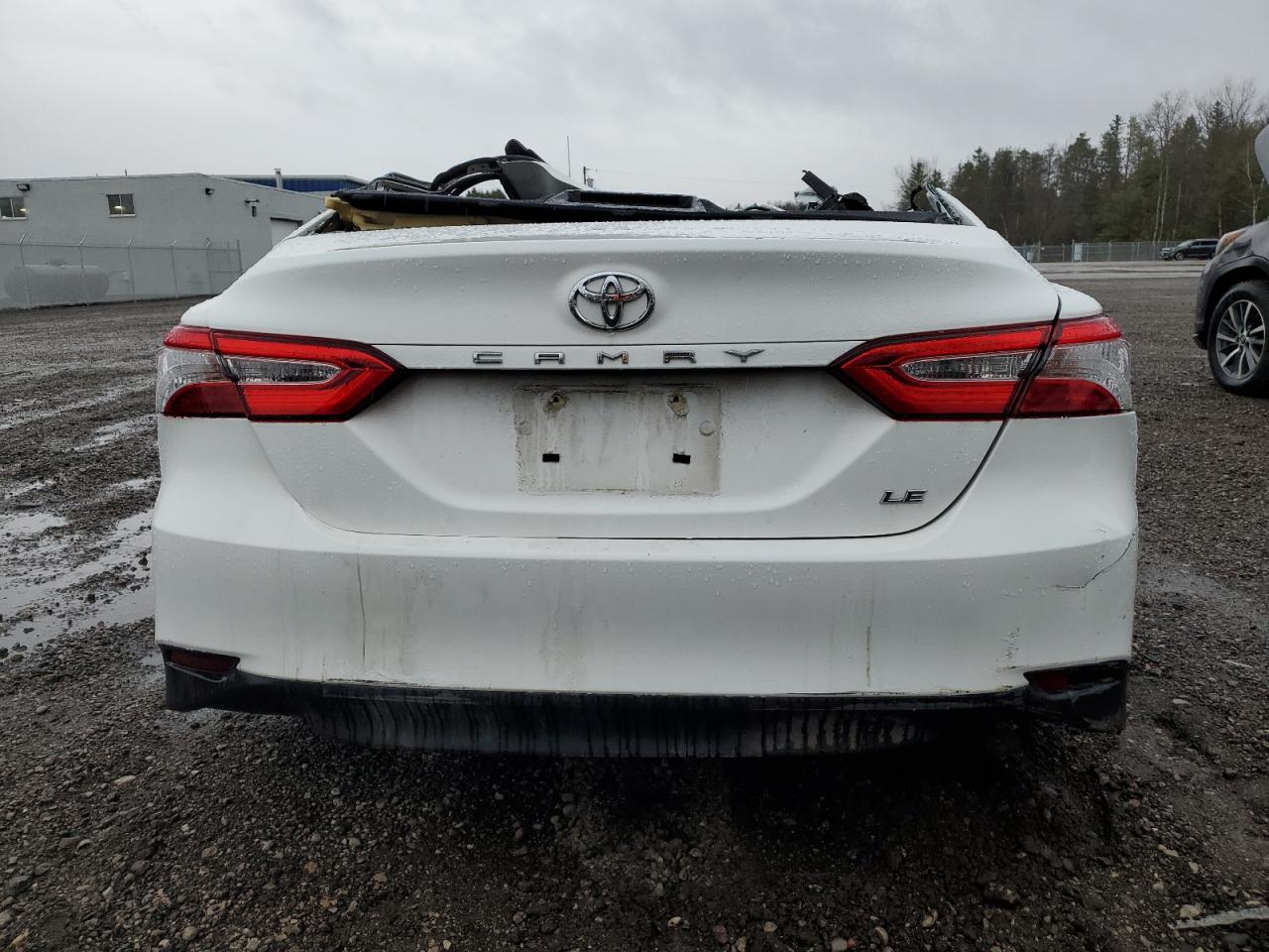 4T1B11HK0JU105449 2018 Toyota Camry L