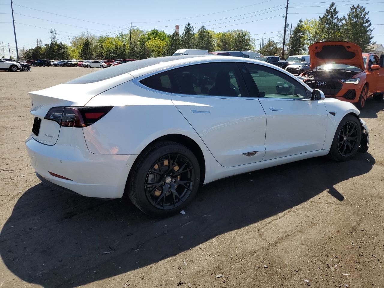 2019 Tesla Model 3 vin: 5YJ3E1EB9KF365750