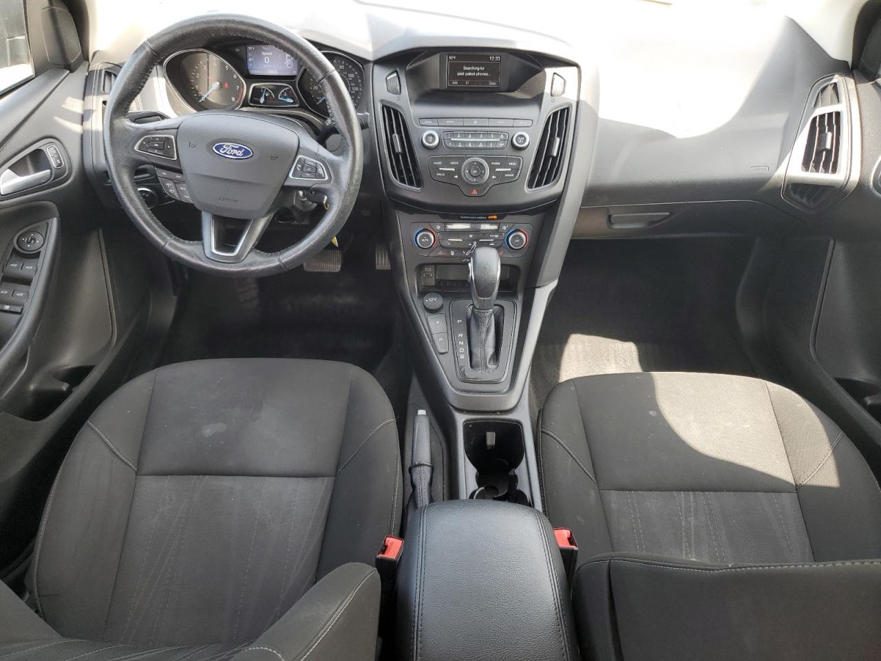 1FADP3FE6JL232710 2018 Ford Focus Se