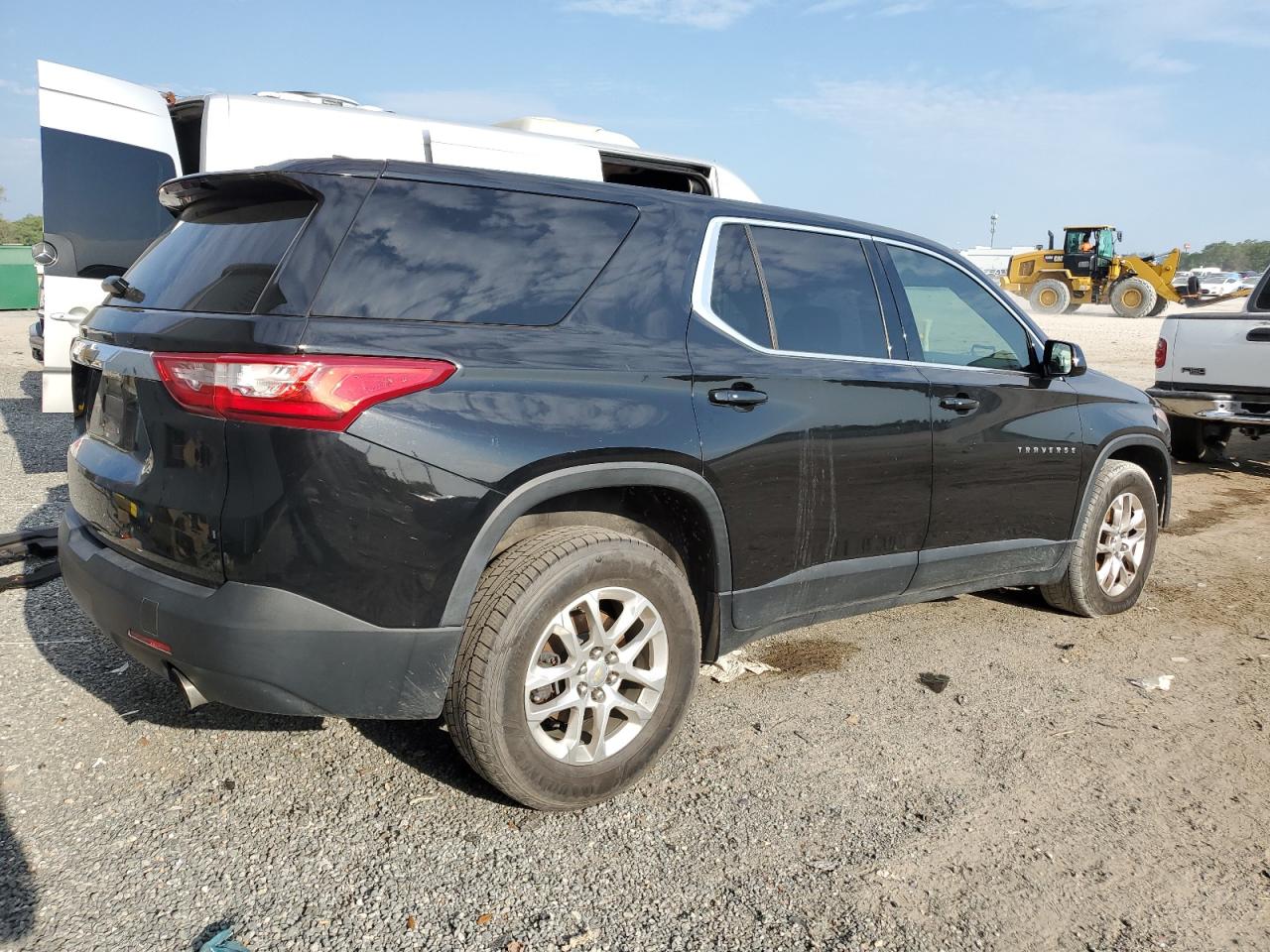 1GNERFKW7KJ106692 2019 Chevrolet Traverse Ls